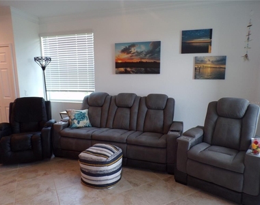 14051 Heritage Landing Boulevard - Photo Thumbnail 6