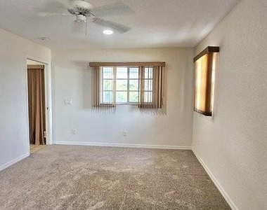 7105 N Blue Sage - Photo Thumbnail 33
