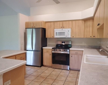 7105 N Blue Sage - Photo Thumbnail 6