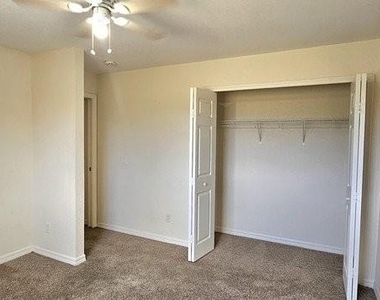 7105 N Blue Sage - Photo Thumbnail 19
