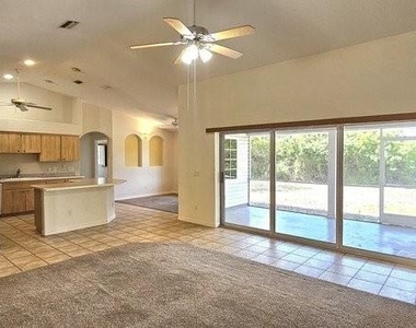 7105 N Blue Sage - Photo Thumbnail 16