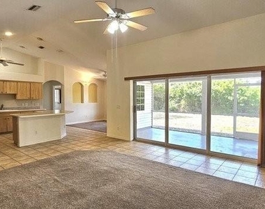 7105 N Blue Sage - Photo Thumbnail 23
