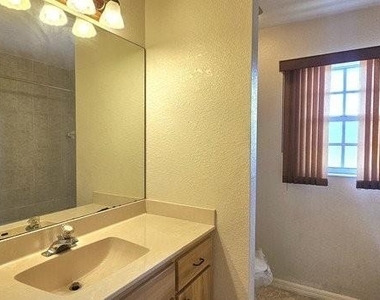 7105 N Blue Sage - Photo Thumbnail 18