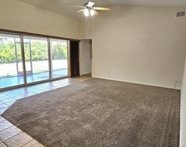 7105 N Blue Sage - Photo Thumbnail 8