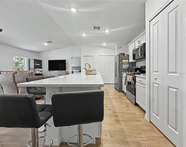 23327 Van Buren Avenue - Photo Thumbnail 8