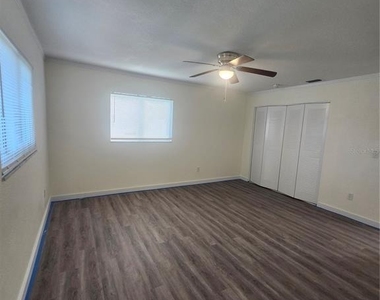 2441 Beacon Drive - Photo Thumbnail 3