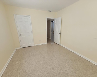 5000 35th Avenue N - Photo Thumbnail 26