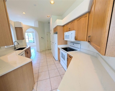 3892 Canopy Way - Photo Thumbnail 11