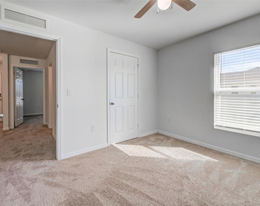 5442 Guidepost Terrace - Photo Thumbnail 10