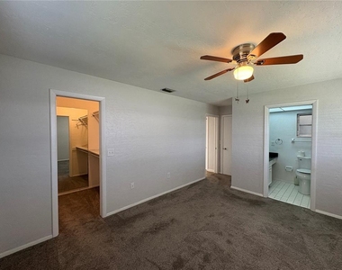 3276 Brunswick Lane - Photo Thumbnail 5