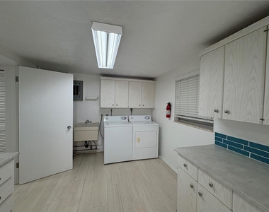 3276 Brunswick Lane - Photo Thumbnail 15