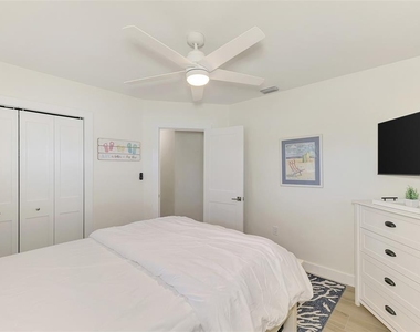 1731 Redwood Street - Photo Thumbnail 32