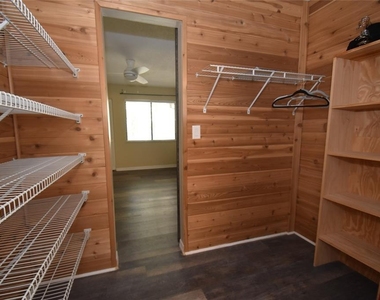 1687 Brookhouse Circle - Photo Thumbnail 10