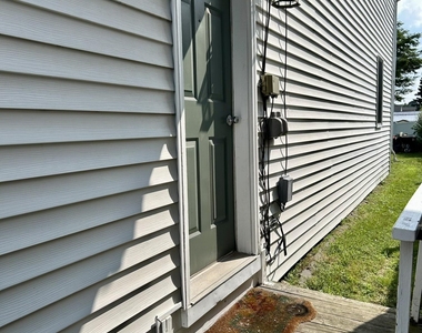 628 Oak Street - Photo Thumbnail 1