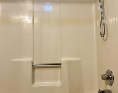 628 Oak Street - Photo Thumbnail 12