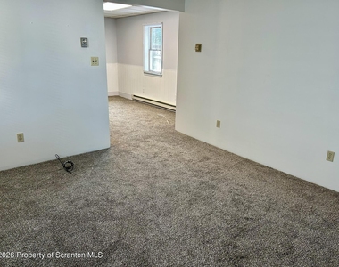 628 Oak Street - Photo Thumbnail 2
