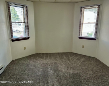 628 Oak Street - Photo Thumbnail 5