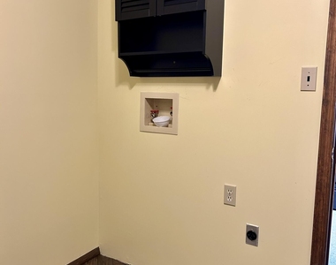 628 Oak Street - Photo Thumbnail 14
