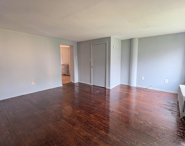 624 Hemlock Street - Photo Thumbnail 3