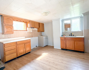 624 Hemlock Street - Photo Thumbnail 1