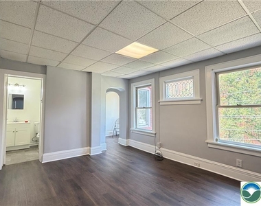 156 Hanover - Photo Thumbnail 6