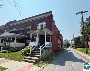 156 Hanover - Photo Thumbnail 1