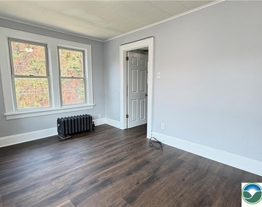 156 Hanover - Photo Thumbnail 13
