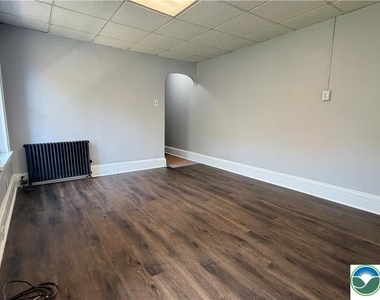 156 Hanover - Photo Thumbnail 7