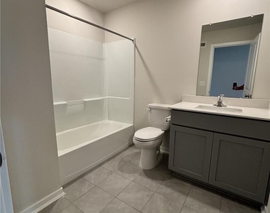 7569 Clayton Avenue - Photo Thumbnail 16
