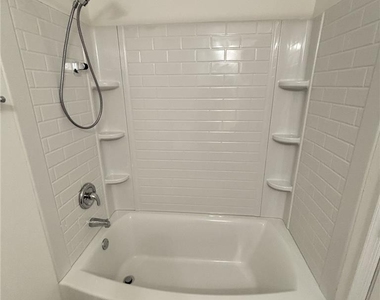 7569 Clayton Avenue - Photo Thumbnail 20