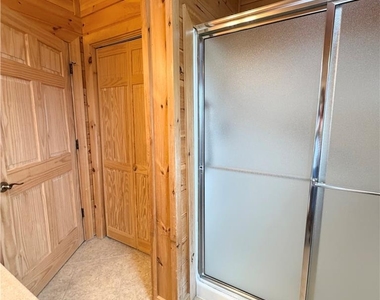 1748 Pen Argyl Road - Photo Thumbnail 20
