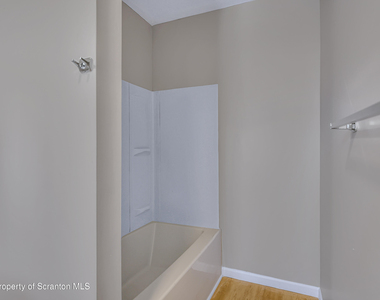 380 Scott Street - Photo Thumbnail 5