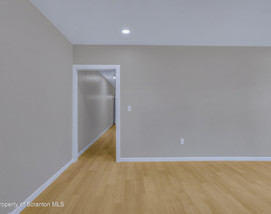 380 Scott Street - Photo Thumbnail 6