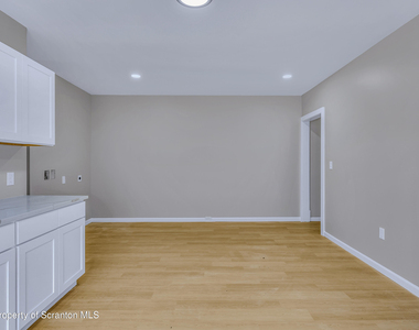 380 Scott Street - Photo Thumbnail 10