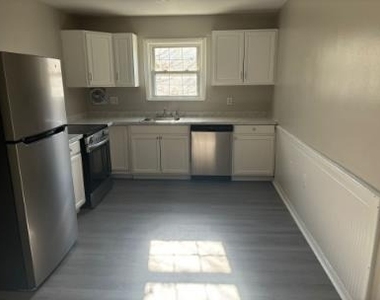 313 S West Street - Photo Thumbnail 21
