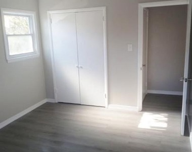 313 S West Street - Photo Thumbnail 4