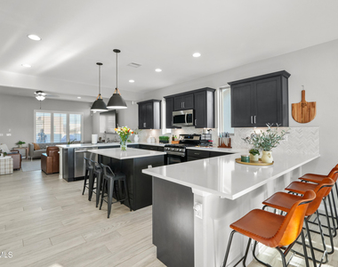 825 Acton Street - Photo Thumbnail 12