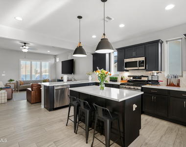 825 Acton Street - Photo Thumbnail 10