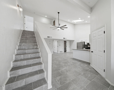 821 Los Lagos Way - Photo Thumbnail 2