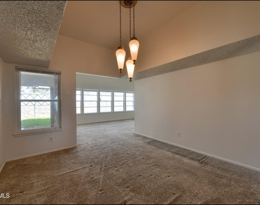 3433 Clearview Lane - Photo Thumbnail 7