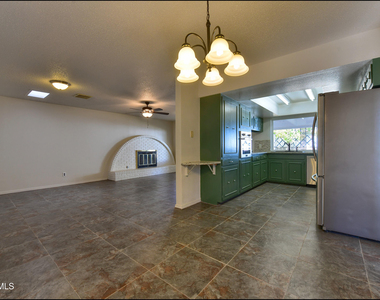3433 Clearview Lane - Photo Thumbnail 14