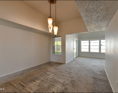 3433 Clearview Lane - Photo Thumbnail 8