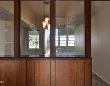 3433 Clearview Lane - Photo Thumbnail 6