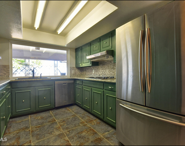 3433 Clearview Lane - Photo Thumbnail 17