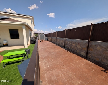 10601 Hidden Crown Place - Photo Thumbnail 5