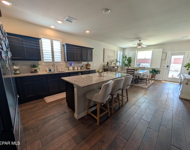 10601 Hidden Crown Place - Photo Thumbnail 8