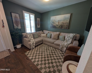 10601 Hidden Crown Place - Photo Thumbnail 6