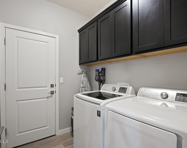 14345 Jonathan K Molina Court - Photo Thumbnail 33