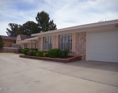 3610 Buxton Drive - Photo Thumbnail 1