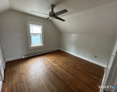 46 Pulaski Street - Photo Thumbnail 8